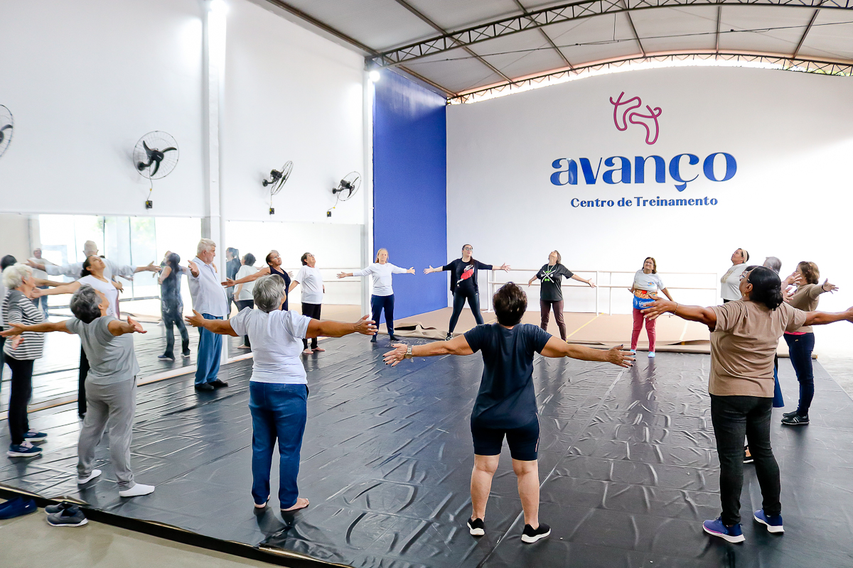 Instituto Mário Gazin inicia aulas gratuitas de alongamento para a terceira idade em Douradina